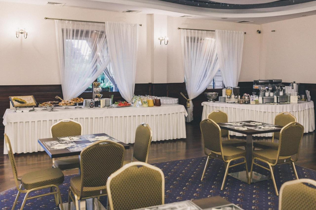 Hotel Czardasz Spa & Wellness Płock Eksteriør bilde