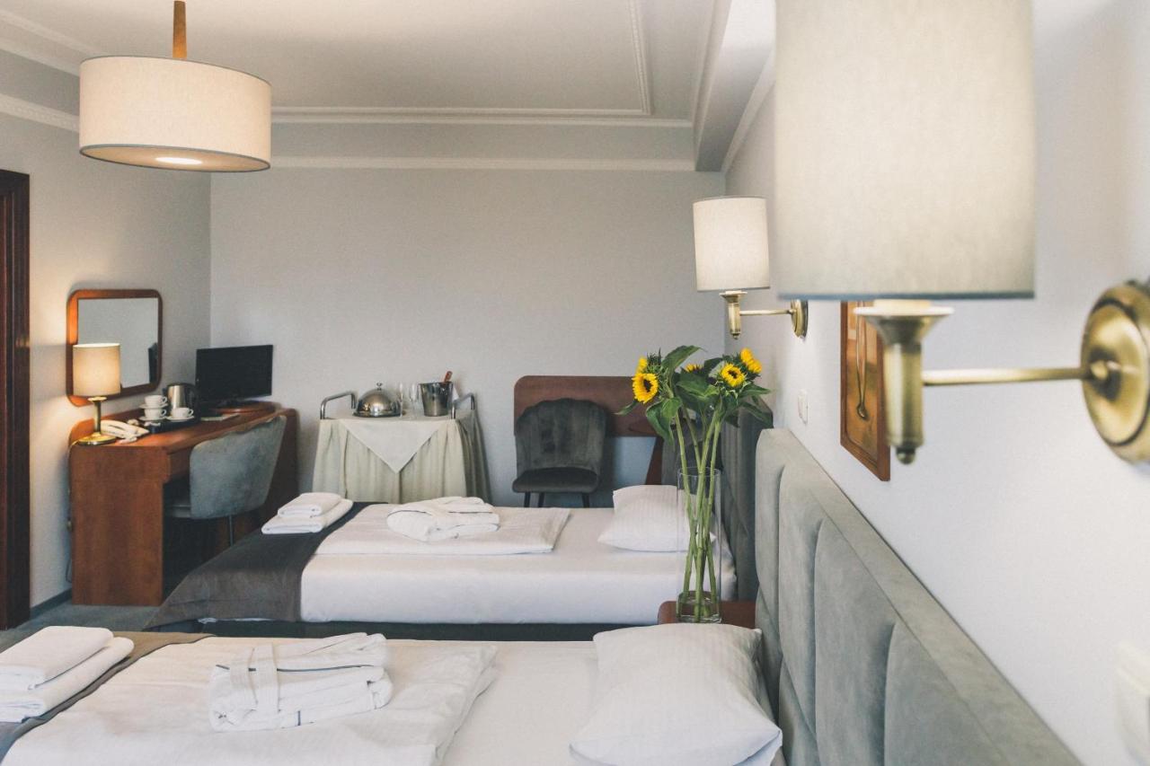Hotel Czardasz Spa & Wellness Płock Eksteriør bilde